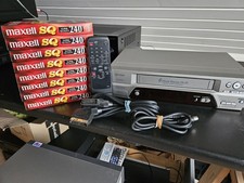 Funai 19A - 624,  6 Head Stereo Videorecorder & 8 Kassetten 