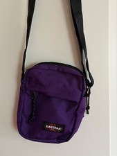 Eastpak Umhängetasche klein