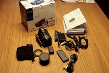 Sony HDR-CX703E Full HD Camcorder mit Zubehörpaket, OVP