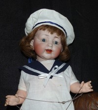 antikes Charakterbaby mit