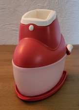 D126 Tupperware Mahlchef Nussmühle Käsereibe Parmesan Semmelbrösel rot Reibe