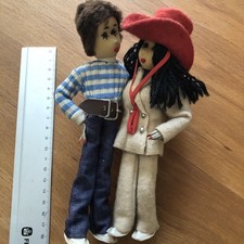 DDR Biegepuppen Liebespaar?