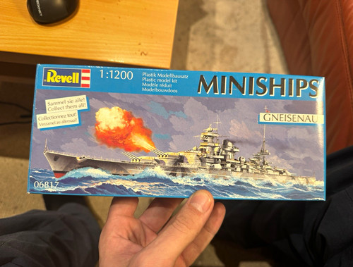 Revell miniships gneisenau - miniships,