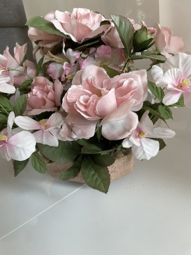 Rosa rosen blumengesteck - rosa,