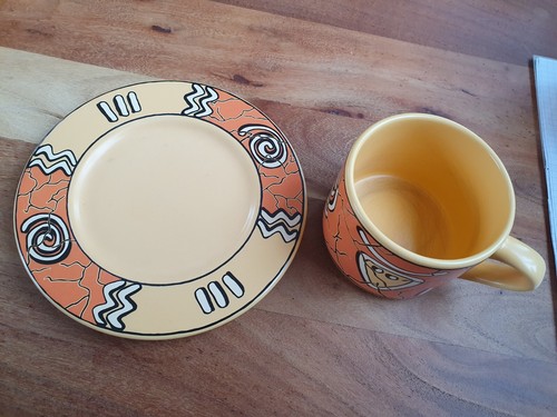 Kaffeegedeck tasse - e),