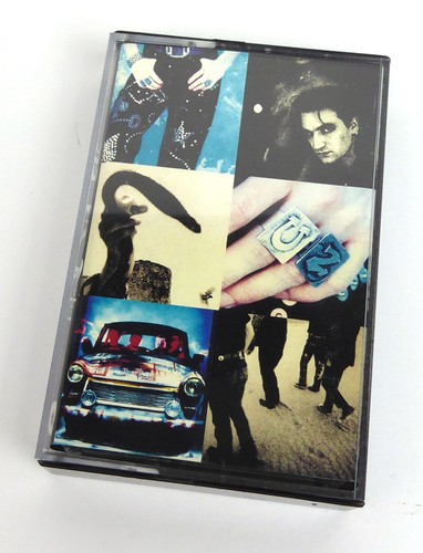 Musikkassette achtung - -, u2