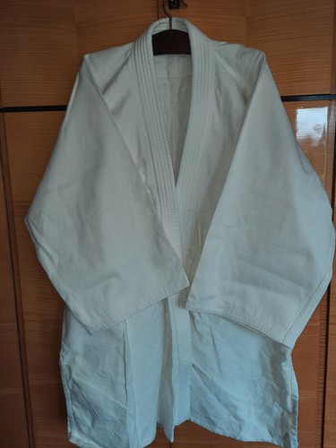 Aikido karate judo - /,