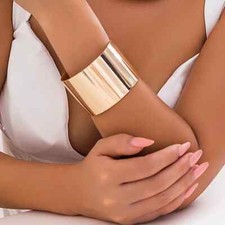 Schöner Armreif 4 cm Metall