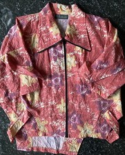 Attraktive Damen-Blusenjacke