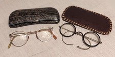 2 alte Brillen mit Etui aus den 40er / 50er Jahren - zum aufarbeiten