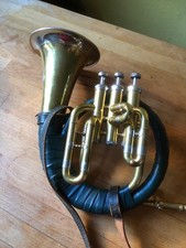 Fürst Pless Jagdhorn mit Pumpventilen von "Kühnl & Hoyer" 