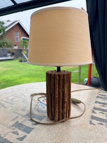 Tischlampe/Nachttischlampe