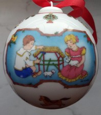 Hutschenreuther Weihnachtskugel 2006 Holzspielzeug Porcelain Christmas Ball OVP
