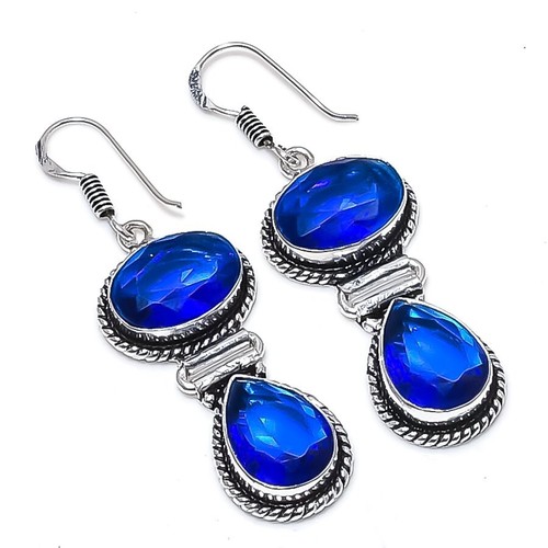 Handgefertigter blauer