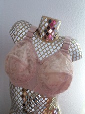 Triumph Doreen BH ohne Bügel Damen Minimizer BH Bügellos Spitze Beige Skin 95C