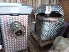 Fleischer-Maschinen Fleischwolf Cutter, Menger, Kolbenfüller, Räucherei, Kessel