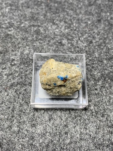 Hauyn magnetit niedermendig - hauyn,,