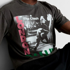 THE CLASH (siehe hinten)