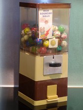 Diana Kaugummiautomat, Kapselautomat - 50 Cent - gefüllt mit  100 neuen Flummis