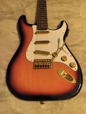 Custom Stratocaster – neu