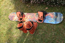 Snowboard mit 2 verschiedenen Bindungen und Boots und Helm  LibTech Skate Banana