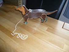 Ziehtier Hund Dackel auf Rädern Holz 30er Jahre aus Nachlass