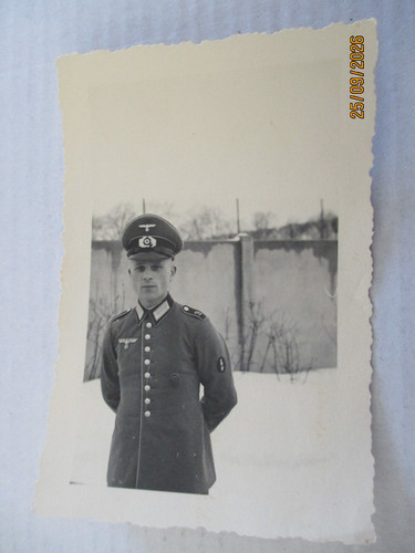 Foto soldat in - soldat, uniform