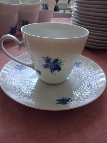 Tasse und unterte von - tasse,