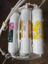 Reverse Osmosis Wasserfilteranlage Für Sauberes Kochen und Trinken.