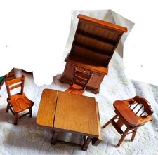 PuppenhausMöbel Esszimmer Tisch Stuhl Holz Kinderstuhl Anrichte 