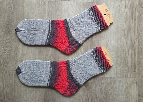 Handgestrickte socken - socken, /