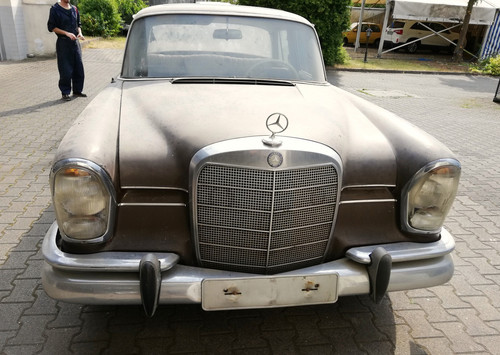 Oldtimer mercedes 220 w111 - 220, b