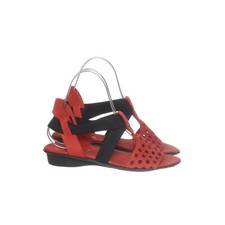 Giorgio Venuti, Sandalen