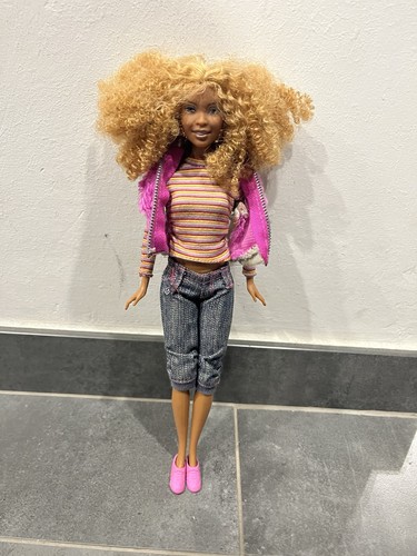 Barbie loves benetton new york - barbie,