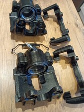 BMW E36 E46 M3 Bremssattel Bremssattelhalter Vorne 34112227515 34112227516 