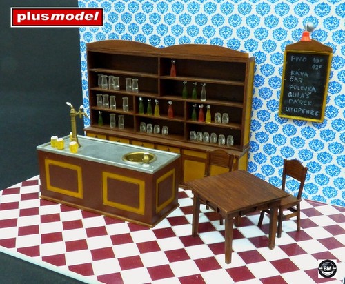 Plus model pub kneipe bar - model,