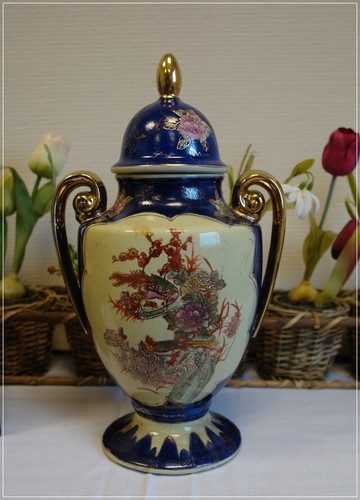 Vase prunkvase mit - prunkvase, deckel