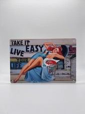 Blechschild Take It Easy 20x30cm Nostalgie Retro Reklame Vintage Deko Pin Up Neu