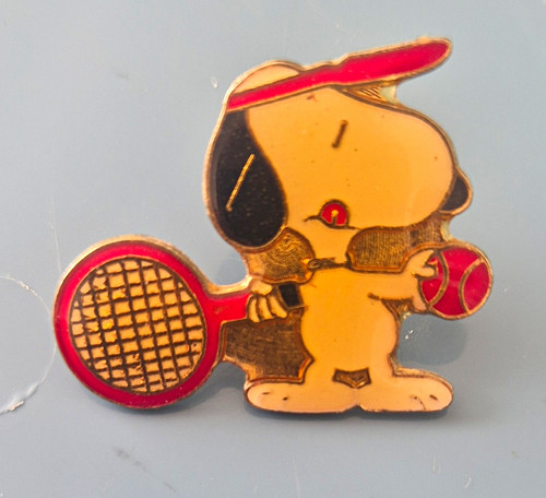 Snoopy peanut tennis anstecker - peanut,