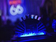 Jetzt auch blaues - , licht
