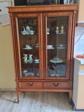 Antike Vitrine Nußbaum massiv