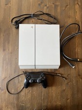 PlayStation 4 White Edition