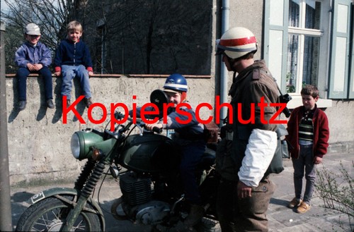 J32 kinder nva - kinder,
