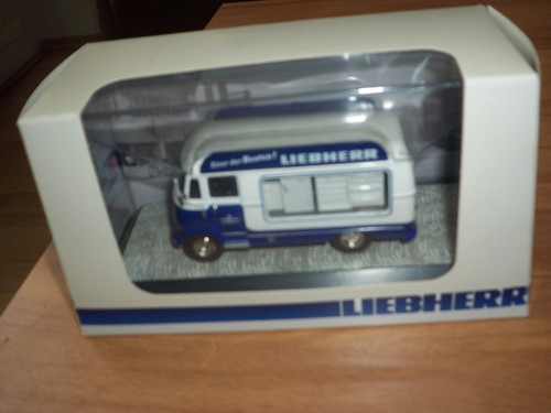 Nzg 688 mercedes - , l319