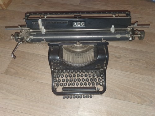 Alte aeg schreibmaschine - alte,