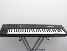 Yamaha MX61 - 61 Tasten Synthesizer + 1 Jahr Gewährleistung