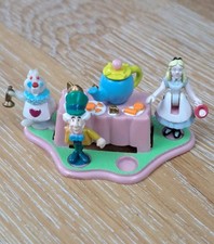 Disney Polly Pocket  Alice im