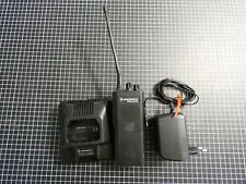 Motorola Radius GP 300 + Ladestation und Netzteil