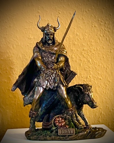 Freyr figur germanischer gott - freyr,