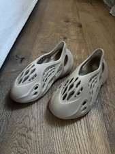 Adidas Foam Runner, beige, Gr. 4 (36)